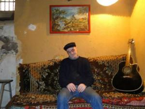 Batna - Djamel Bensbaâ. Musicien: L’homme qui a fait de sa cave une ruche aux artistes