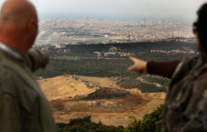 Planète -  Cap sur la Syrie pour une famille fuyant les déchets au Liban