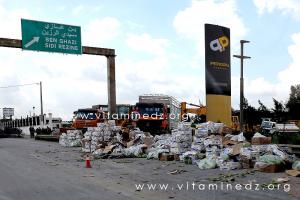 Accident d'un camion transportant des bananes sur l'autoroute Alger