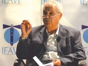 Ahmed Benbitour à Tizi Ouzou:  «Il faut changer tout le système pour préserver la nation»