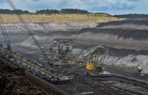 Planète - Allemagne: des militants écologistes bloquent une mine de charbon