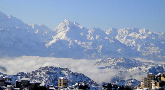 Algérie - Les montagnes de la Kabylie ornées par la neige