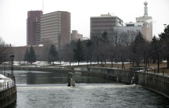 Planète -  L'eau empoisonnée de Flint fait des remous en Amérique (Etats-Unis)