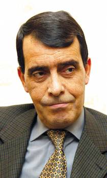 El Harrach (Alger) - Ses avocats animeront une conférence de presse demain: Le général Benhadid entame une grève de la faim