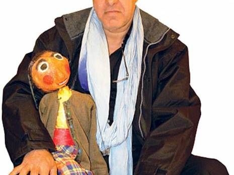 Kada Bensemicha. Fondateur du Musée des arts de la marionnette à Sidi Bel Abbès:  La grande passion d’un homme-orchestre des planches