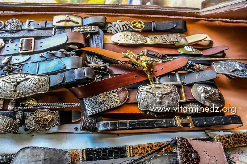 Maroquinier à Tlemcen (Cuir, Sacs, sandales, ceintures, Babouches, Bracelets)