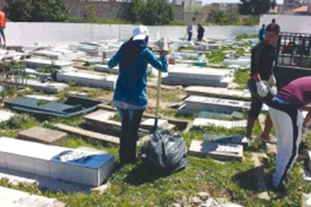 ILS NE SONT PAS ENTRETENUS PAR LES COLLECTIVITÉS LOCALES:  Les cimetières d’El-Tarf nettoyés par des bénévoles