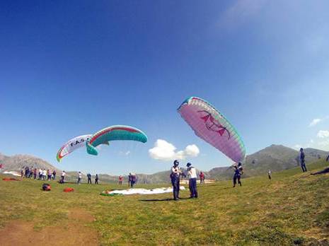Aït Zikki (Tizi Ouzou) - Championnat de parapente
