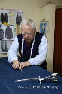 Mr Kaid Slimane Réda, Tailleur passionné à Kiffane (Tlemcen)