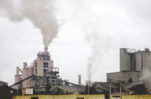 CIMENTERIE DE BÉNI SAF:  Un délai d’une année pour l’installation du filtre à manche