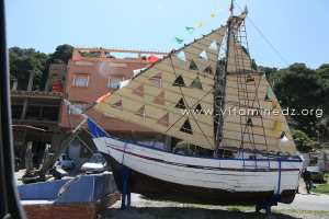 Entrée de Ghazaouet, petit bateau rond point