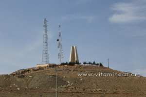 El Bayadh, Stèle des martyrs sur la Route nationale A6
