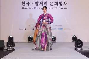 Le vêtement traditionnel algérien honoré à Séoul