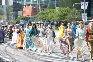 Le costume traditionnel algérien présenté à Séoul.