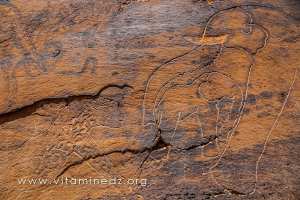 Scène magnifique et emblème de l\'UNICEF Gravures rupestres d\'El Ghicha (Aïn safsafa) Wilaya d\'El Aghwat