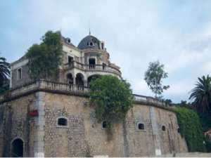 Aokas (Béjaïa) -  Le château de la Comtesse renaît