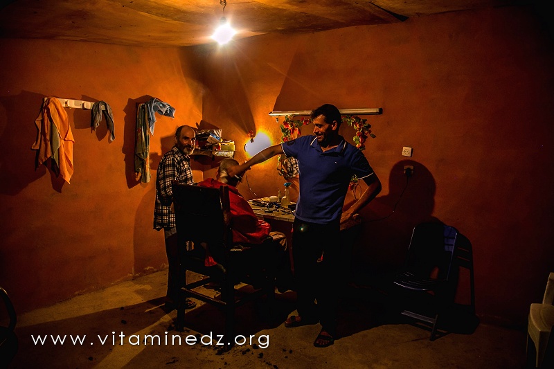 Coiffeur original - El Mdadha, village de la commune de Sidi Ouariache (Ain Temouchent)