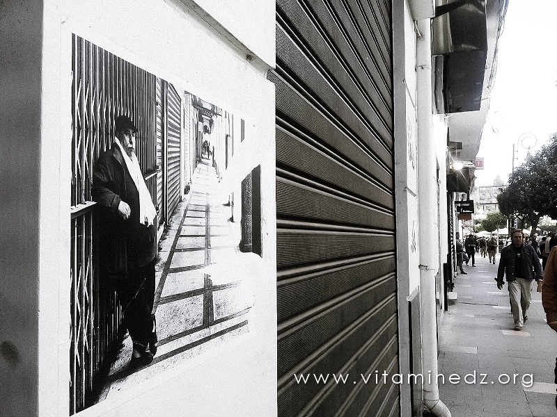 Youcef Krache - Exposition murale à la rue Didouche Mourad - Alger