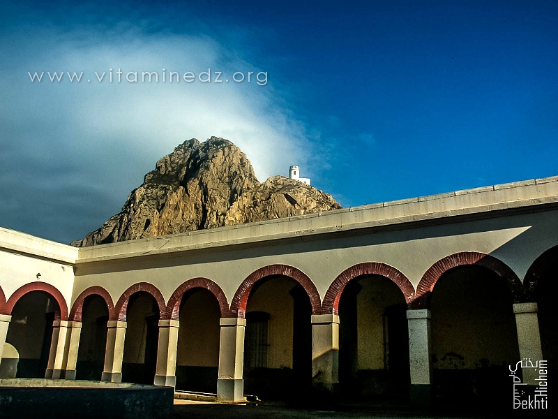 De l'interieur du Phare du Cap Tenes vieux de 150 ans