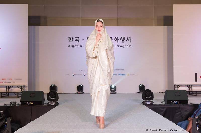 Le Haïk traditionnel algérien honoré à Séoul