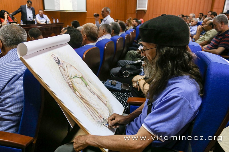 L'artiste peintre Kamel Bekhti à Ghazaouet