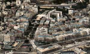 الجزائر العاصمة .التقطت الصورة من الجو 1957