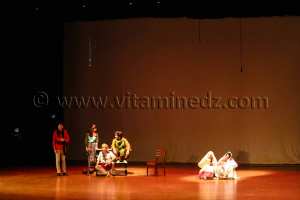 Tlemcen, association la grande maison  la représentation de la pièce de théâtre \'\'Un legs qui nous parle\'\'