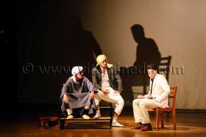 Tlemcen, association la grande maison  la représentation de la pièce de théâtre \'\'Un legs qui nous parle\'\'