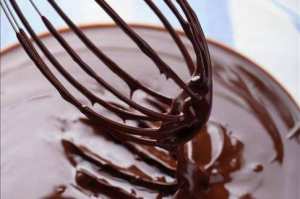 اليك كيفية إذابة الشوكولاتة