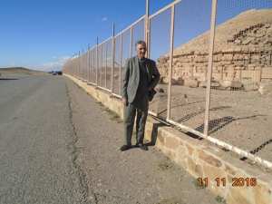 إِيمَدْغَاسن أو ماد غيس أو وماد غيس هو ضريح إيمدغاسن(القرن 3 قبل الميلاد)، ملك الأمازيغ (زناتة)، وهو يقع في ولاية باتنة بالجزائر. حتى لا ننسى اصولنا واجدادنا.