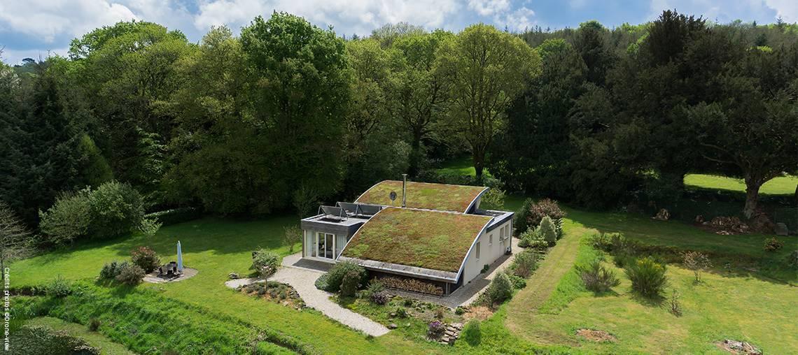 les toitures végétales de l’éco village de Cornan