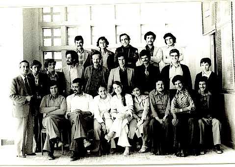 L'équipe des enseignants et le personnel administratif du collège Yaghmoracen, mai 1979.