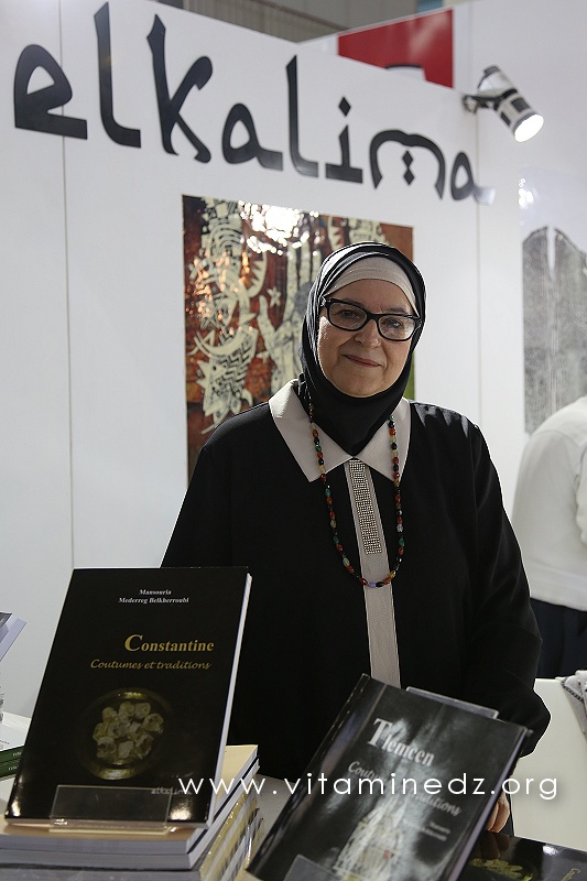 Madame Mansouria Mederreg Belkherroubi au SILA (21e édition) - Stand de l'édition El Kalima