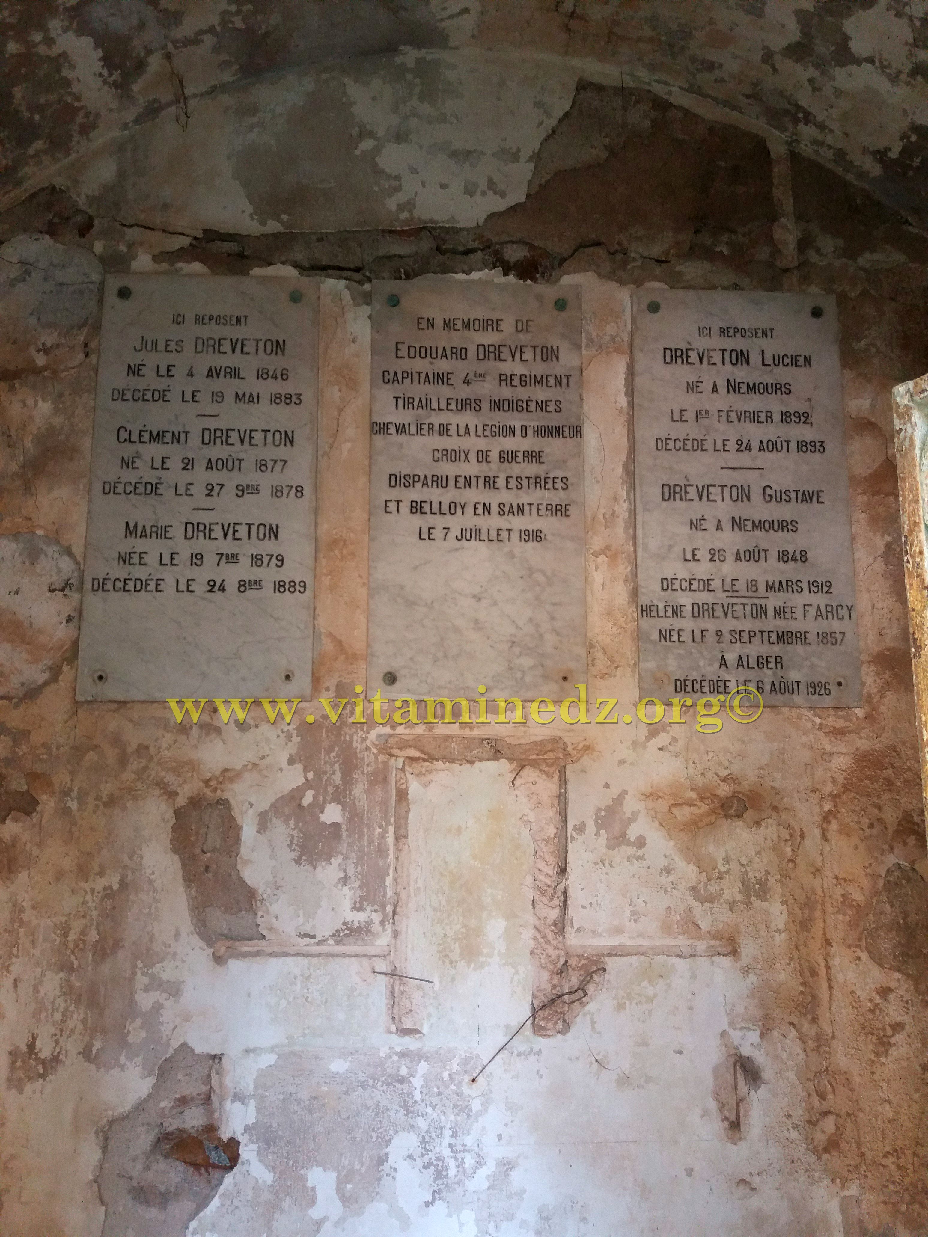 A l’intérieur du caveau funéraire de la famille DREVETON