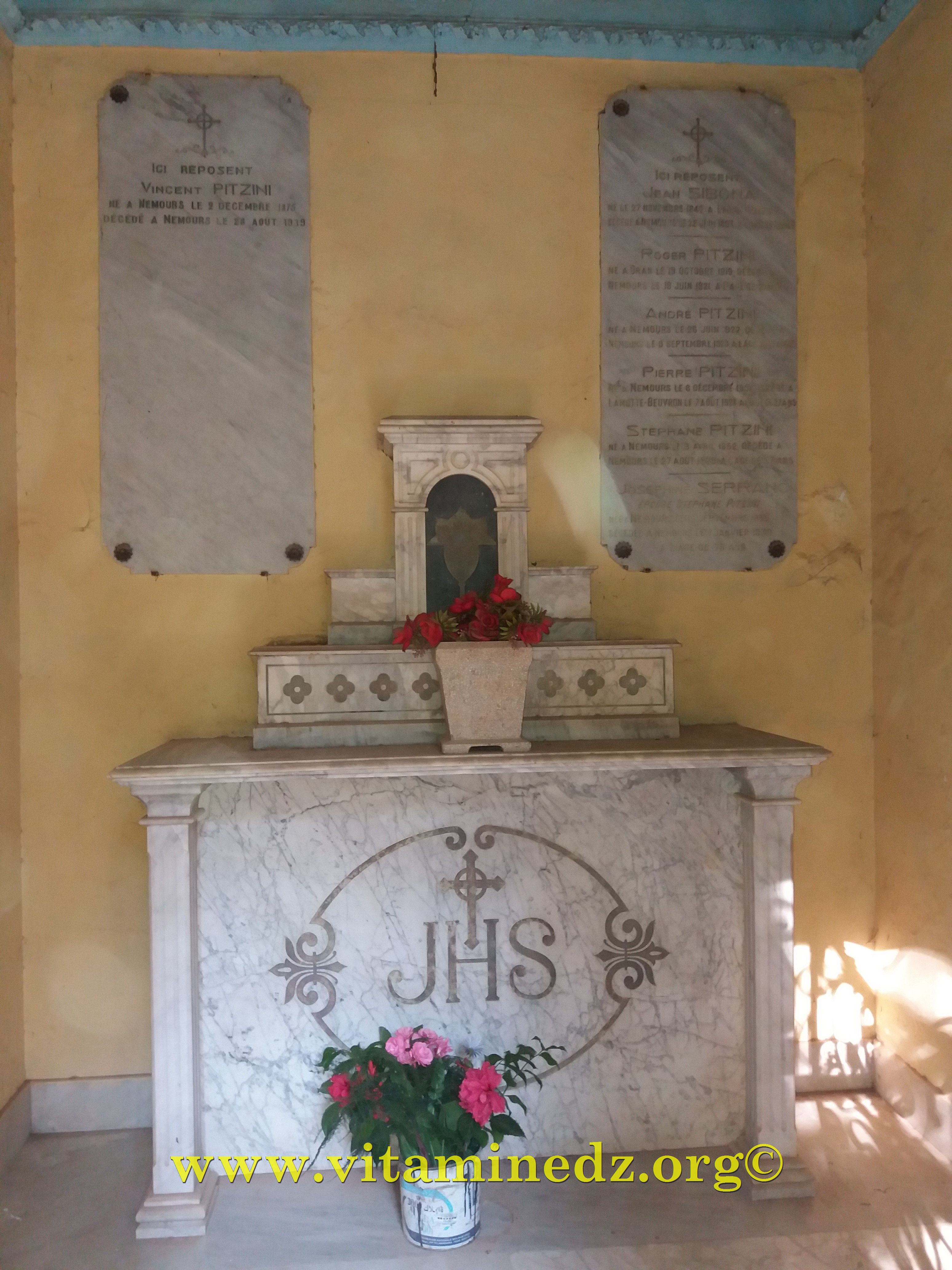 A l’intérieur du caveau de la famille V.PITZINI