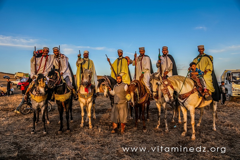 Cavaliers à Waada Gherota, petit village non loin de Ain Takbalet