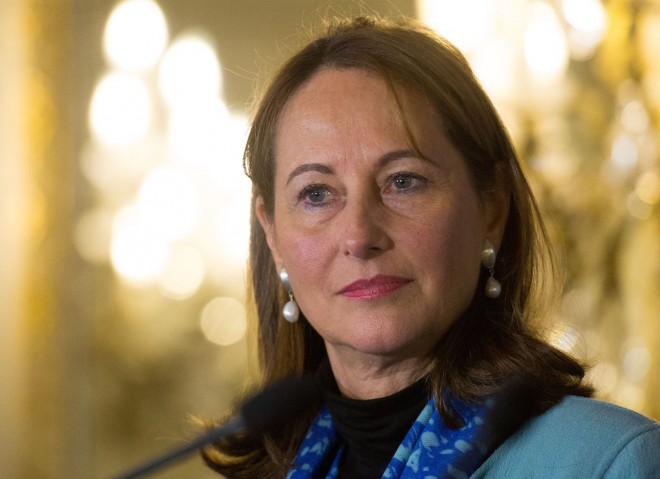 Planète - France: Légion d’honneur:  Ségolène Royal vertement épinglée par un journaliste