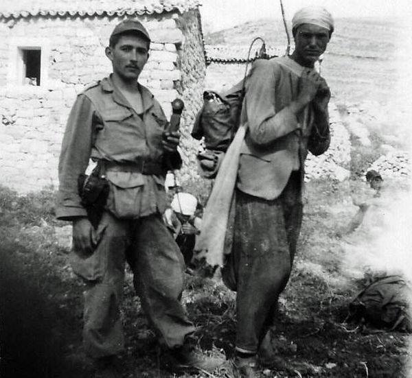 Le Commando V 66 en fouille de mechta  région de khenchela