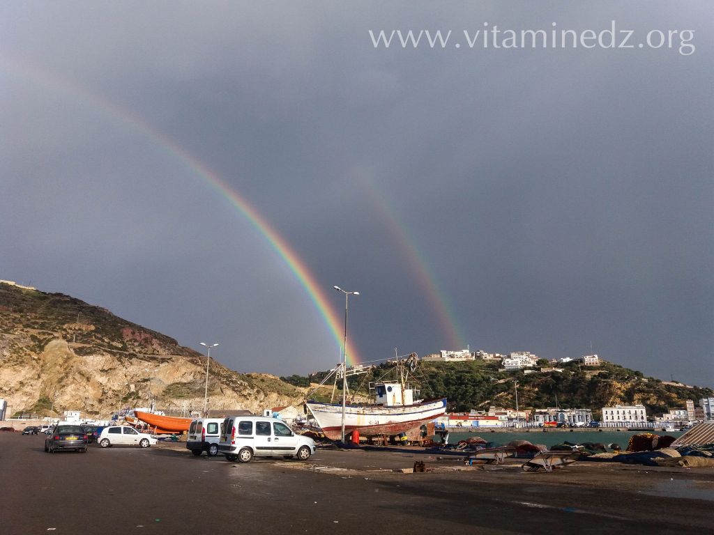 ألوان قوس قزح تخترق السماء الرمادية – الغزوات تلمسان
