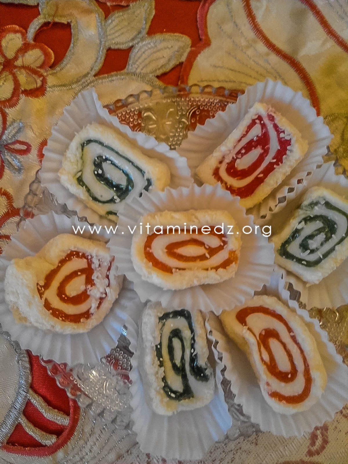 حلويات سميرة تيفي 2016 جزائرية عصرية للأعياد