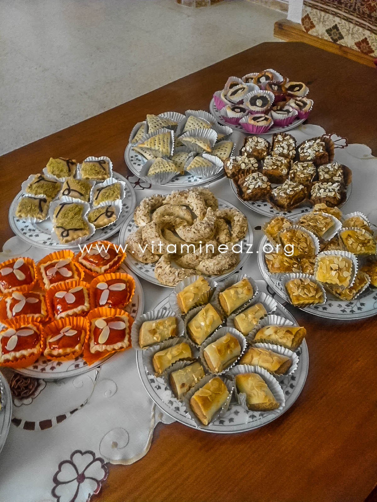 حلويات سميرة تيفي 2016 جزائرية عصرية للأعياد