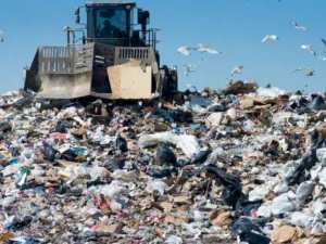 Algérie - Alors que les villes sont envahies par les décharges sauvages:  Des tonnes de déchets en attente de recyclage