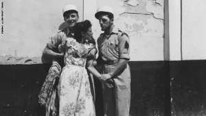 تعذيب تعرض لها آلاف الجزائريين داخل السجون والمعتقلات، خلال “ثورة التحرير” ضد الاحتلال الفرنسي، مطلع النصف الثاني من القرن الماضي.