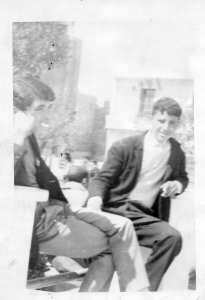 انا والمرحوم صديقي ناصري عبدالمجيد رحمة الله عليه