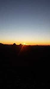 أسكرام  قمة جبلية تعد مقصد لمشاهدة أجمل شروق وغروب للشمس في العالم---تمنراست-----