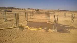 يزيد مقراني  مع رفاقه  في ورشة العمل بتمنراست  نوفمبر 2016