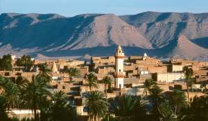 Bou Saâda (La Cité du Bonheur)