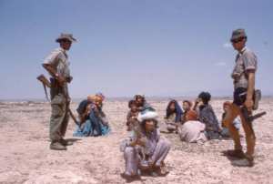 Vie au commando Dans la plaine du Boudeirhem il n'y a que des femmes et enfants - Les hommes aux maquis..!
