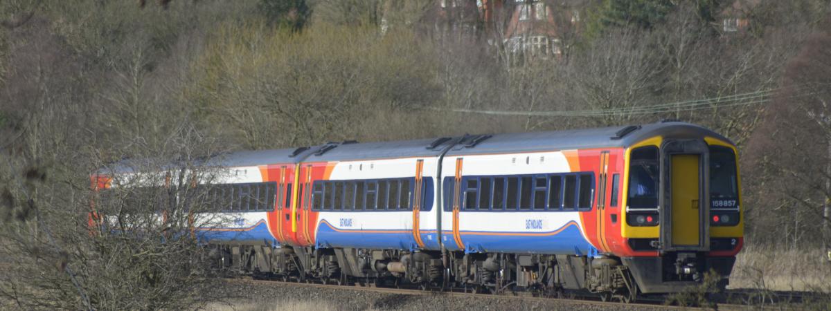 Planète - Grèves, retards, prix prohibitifs: pourquoi certains Britanniques veulent renationaliser leurs chemins de fer