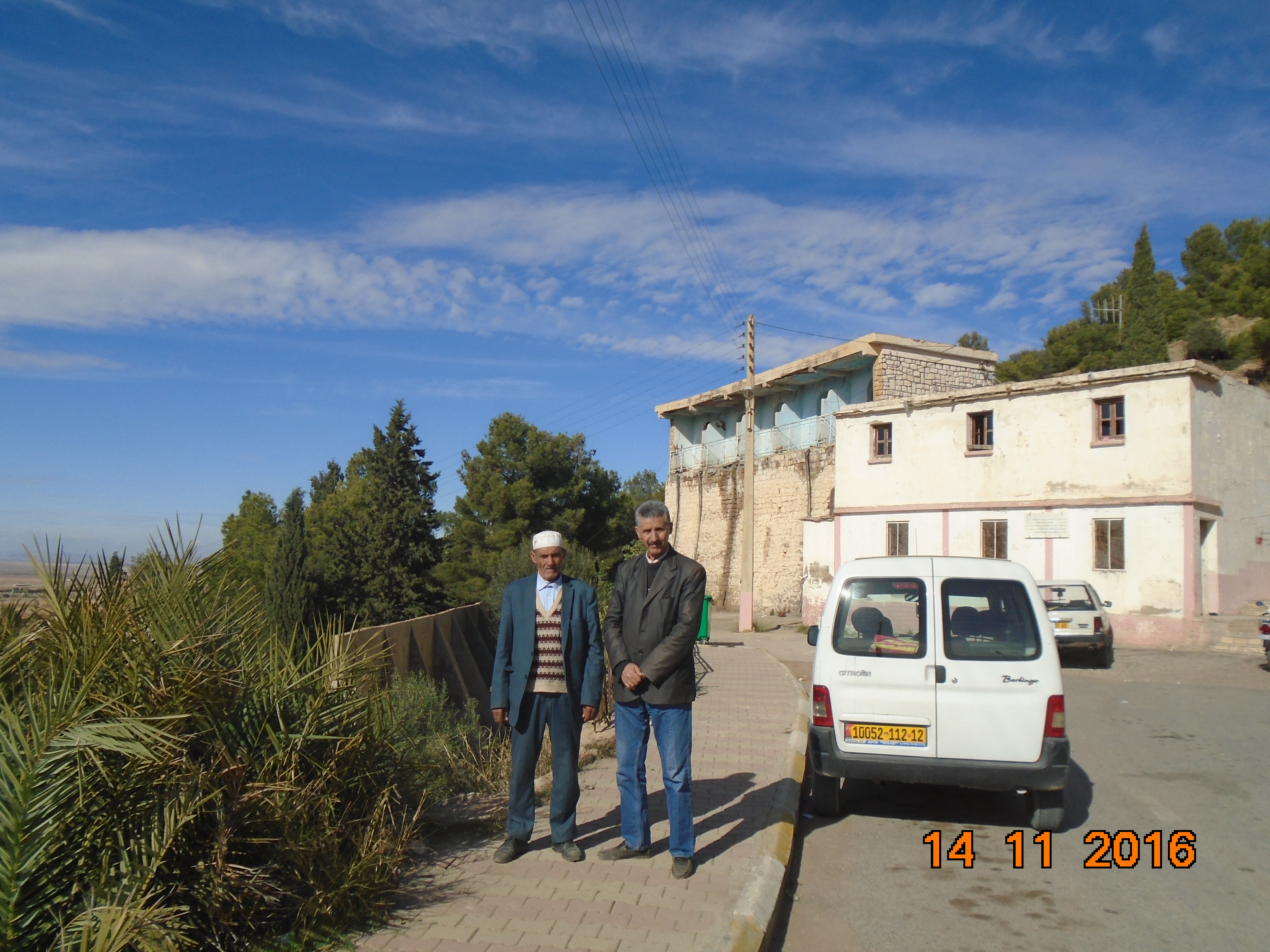 lمع صديقي الحاج زروال في حمام لكنيف  بخنشلة